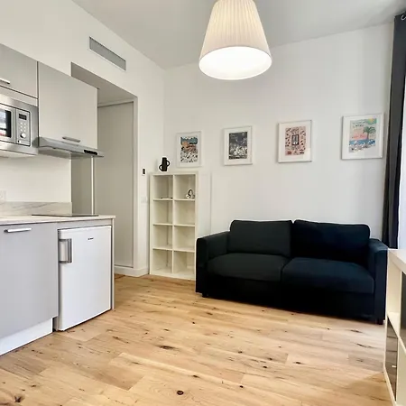 Confortable To Discover * نيس